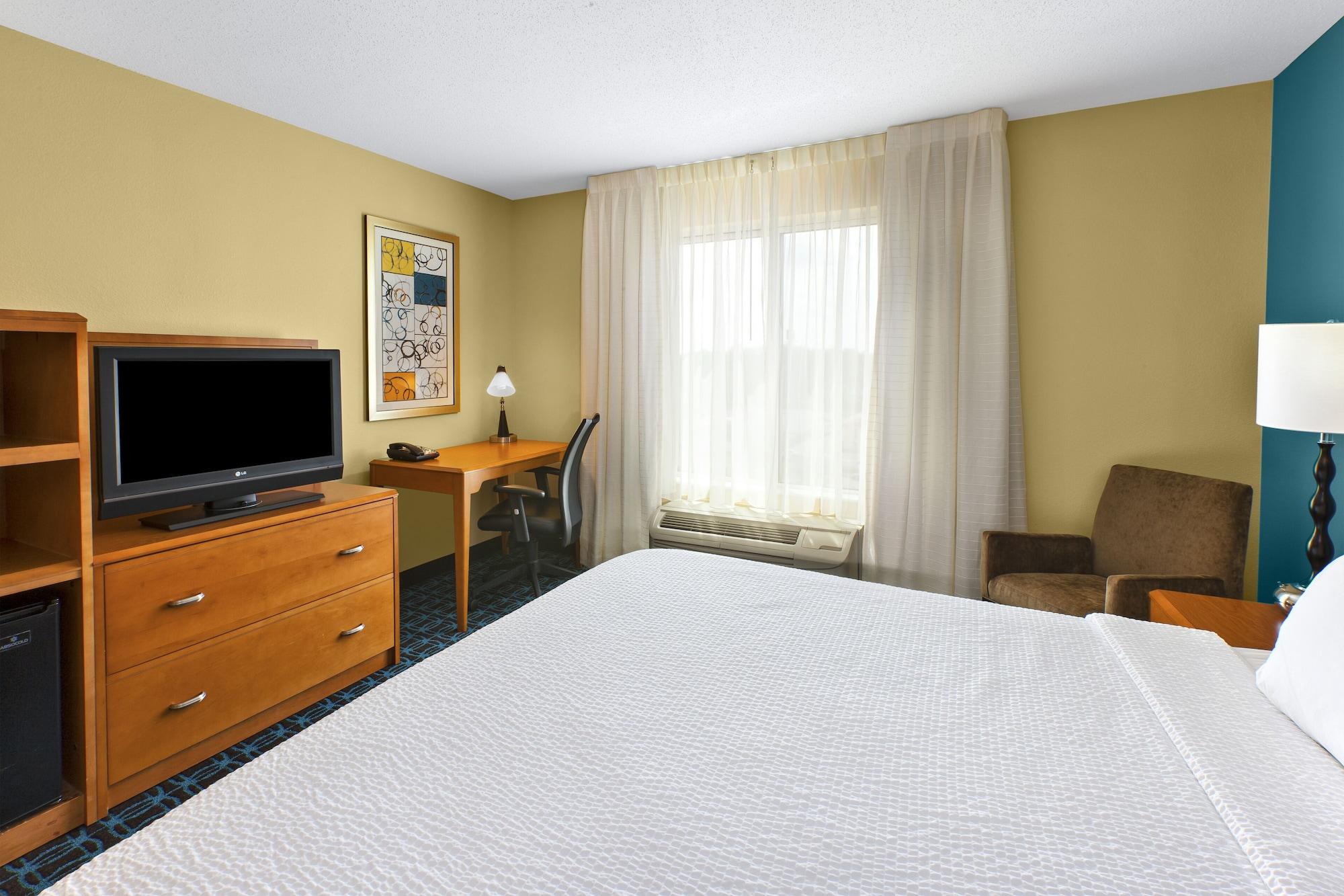 Fairfield Inn & Suites Louisville East Exterior photo